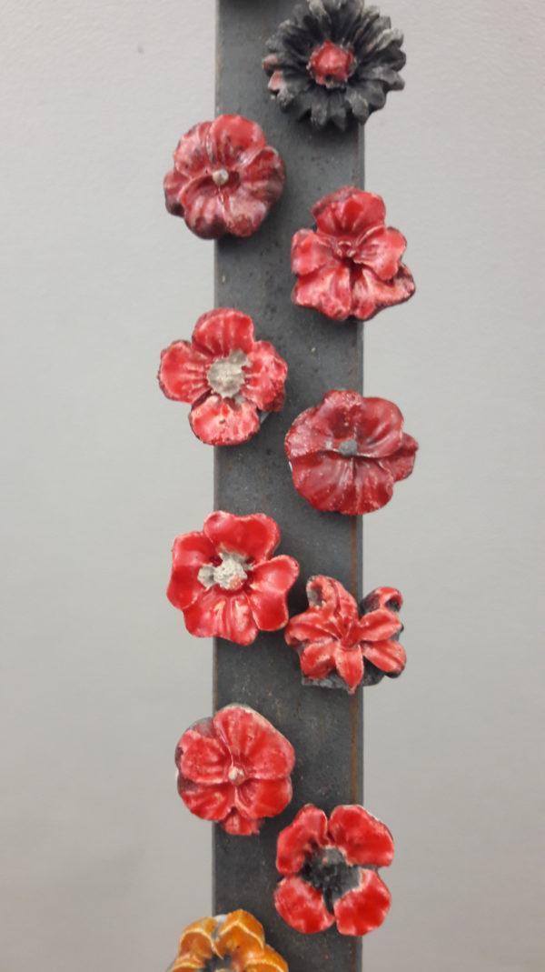 9 magnettes fleurs en céramique, rouge