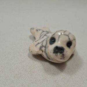 Figurine de Phoques en Raku