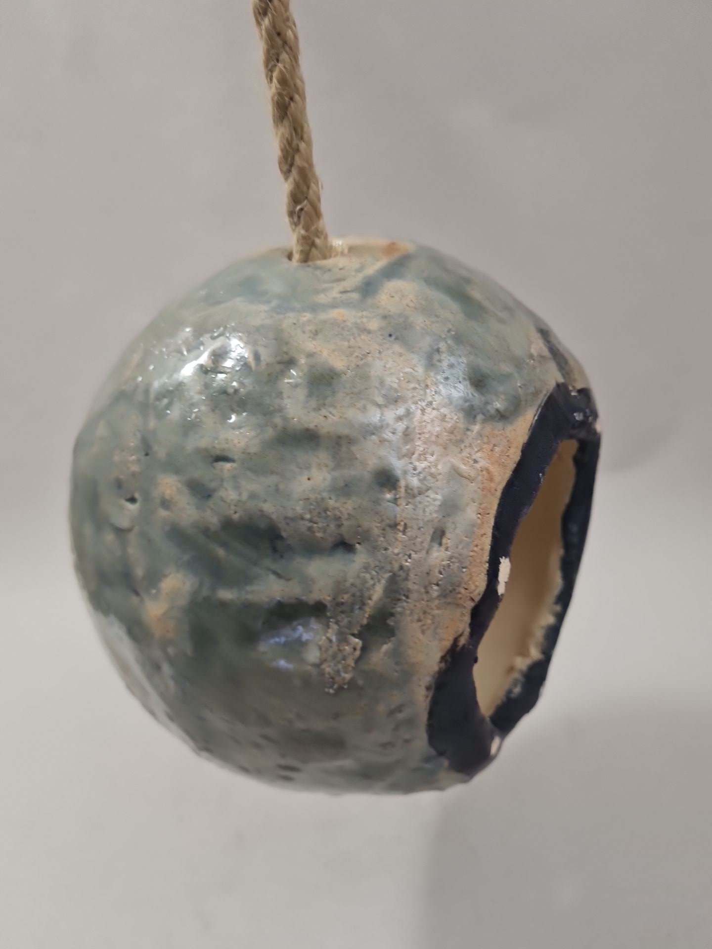 Mangeoire bleu pour nourrir les oiseaux - résistante au gel – Image 2