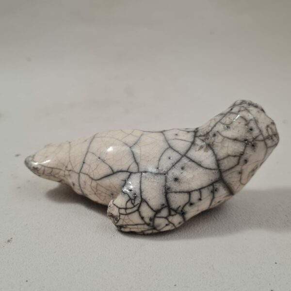 Figurine de phoque en raku   "coucou" – Image 2