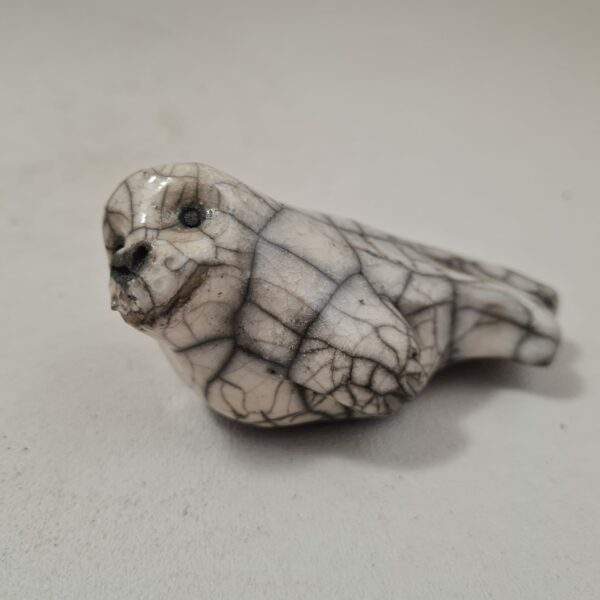 figurine de phoque en céramique  "salut toi"