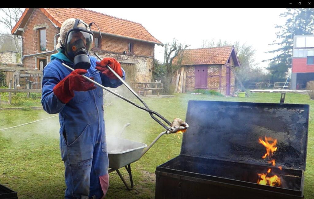 céramique raku : les étapes de création- sortie de four