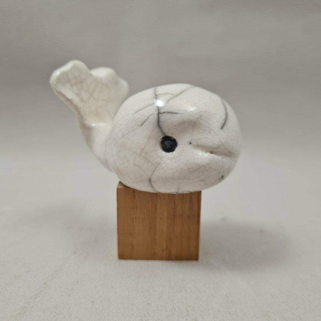 Baleine blanche mini objet pour géant des mers