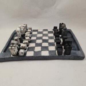 Jeu d’échecs, plateau et pièces en céramique raku