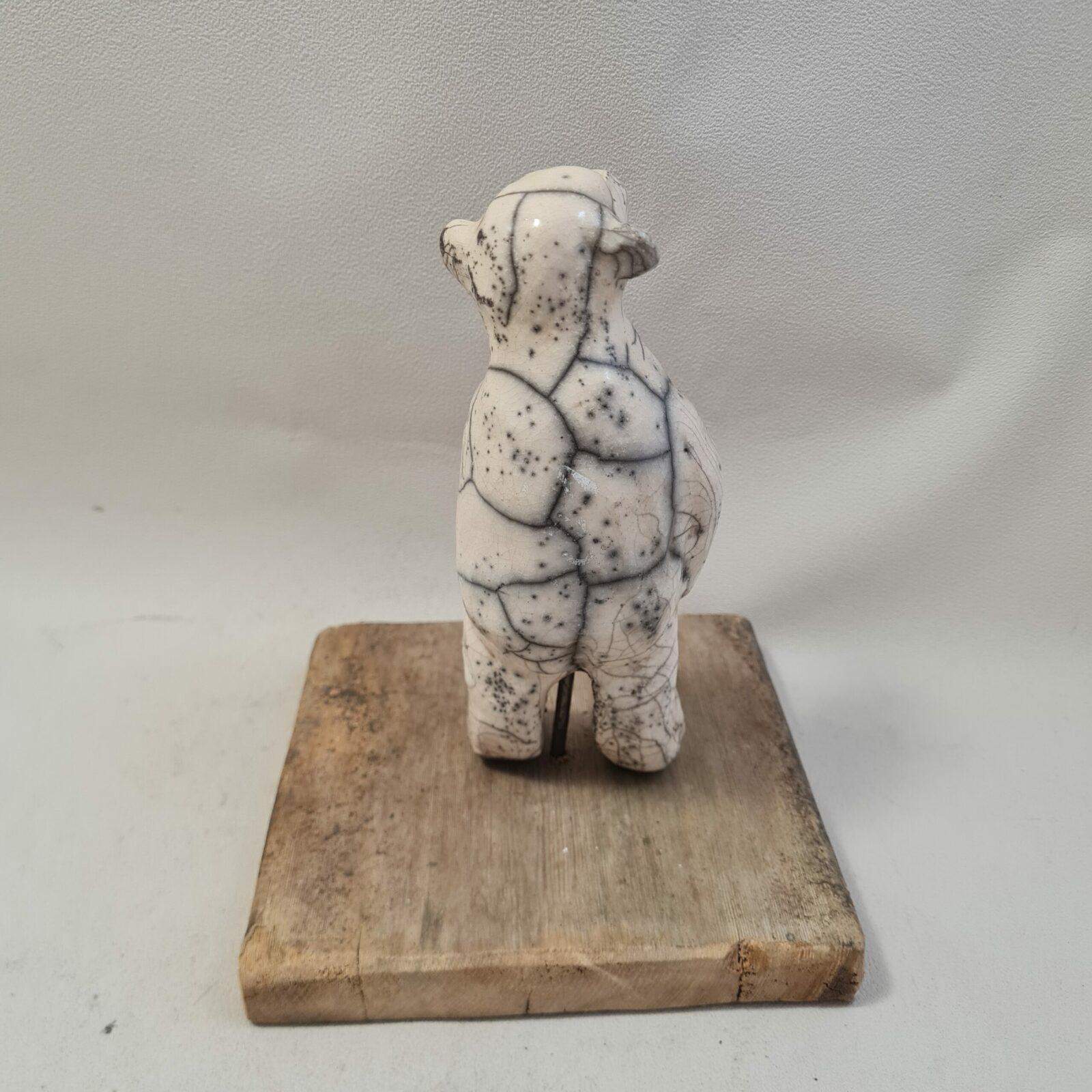 Ourson blanc debout trop mignon – Image 2