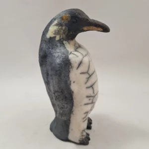 Manchot empereur en céramique raku 15 cm sculpture artisanale