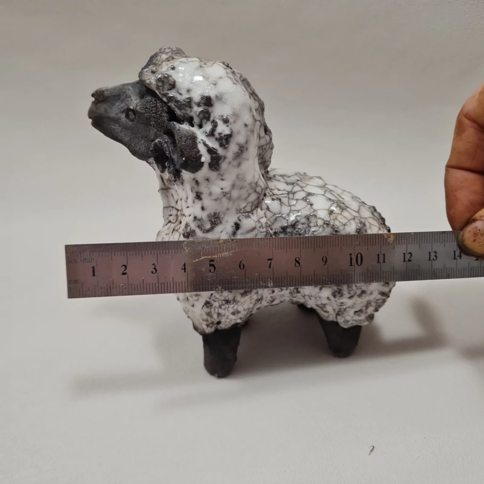 Bélier en raku. Figurine en céramique – Image 6