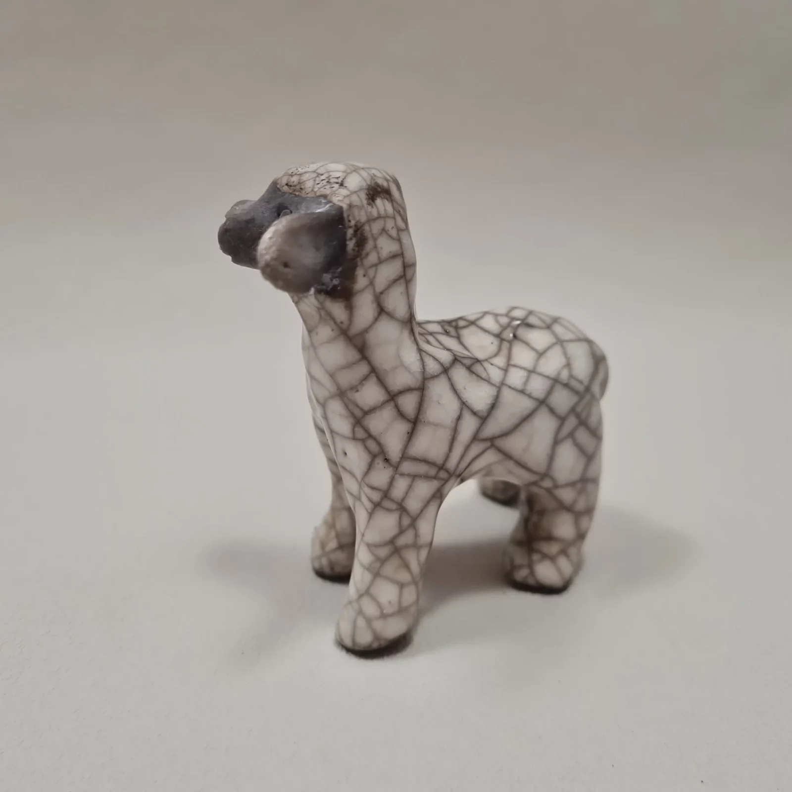 Petit mouton en raku – Image 3